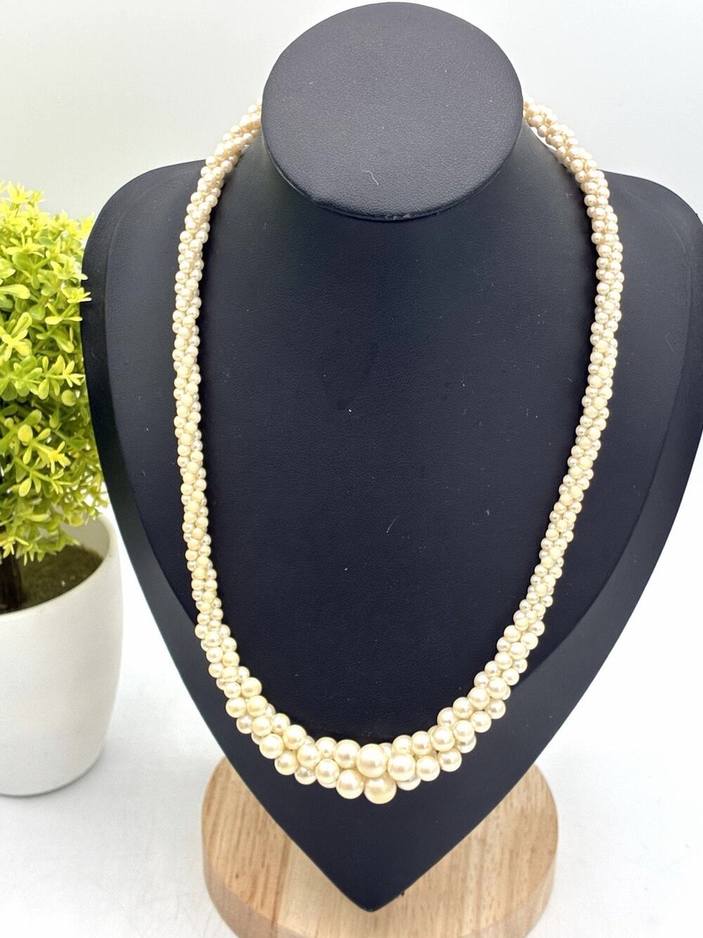 Vintage Torsade Faux Pearl Necklace Cluster Beaded 17 Inch Gold Tone